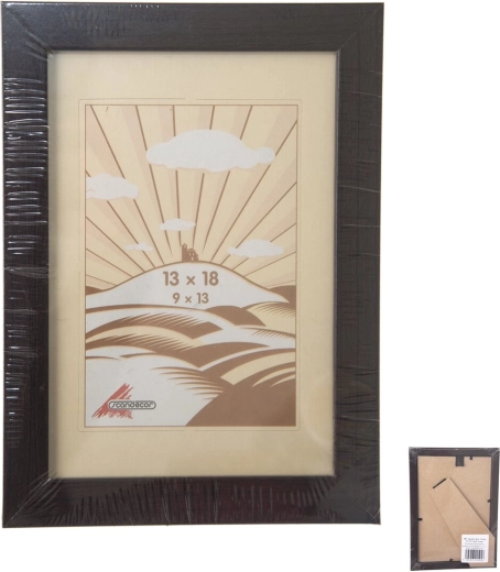Brown wooden photo frame 13 × 18 cm