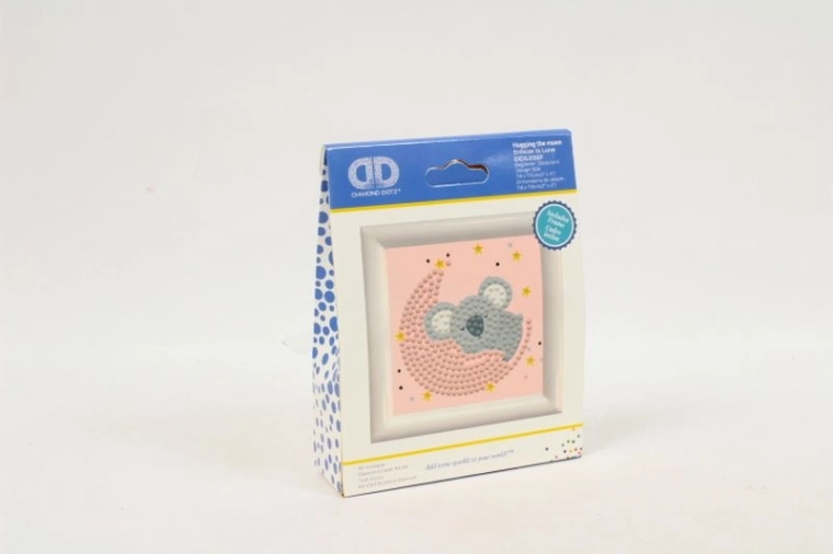 Diamond Dotz Hugging the Moon – diamond painting kit