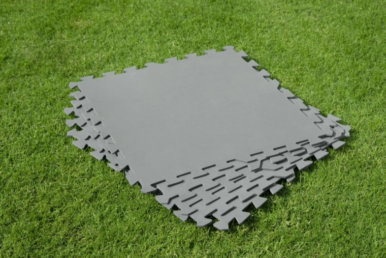 Protection for the bottom and lawn
