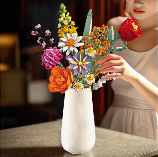 Fully adjustable stems and blooms