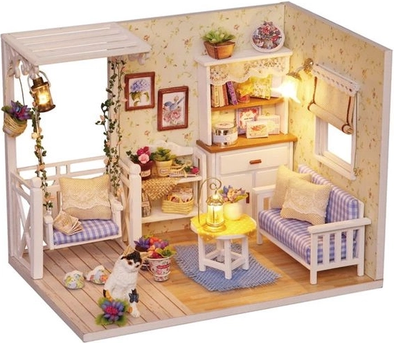 Wooden retro dollhouse – DIY model with LED, 13 cm