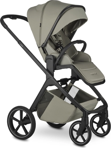Protection par tous les temps : capote UPF 50