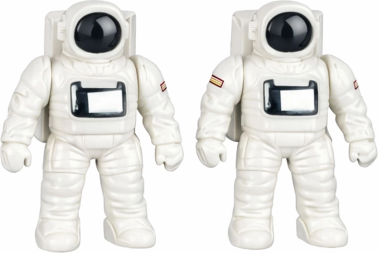 Deux figurines d’astronautes pour des histoires d’action