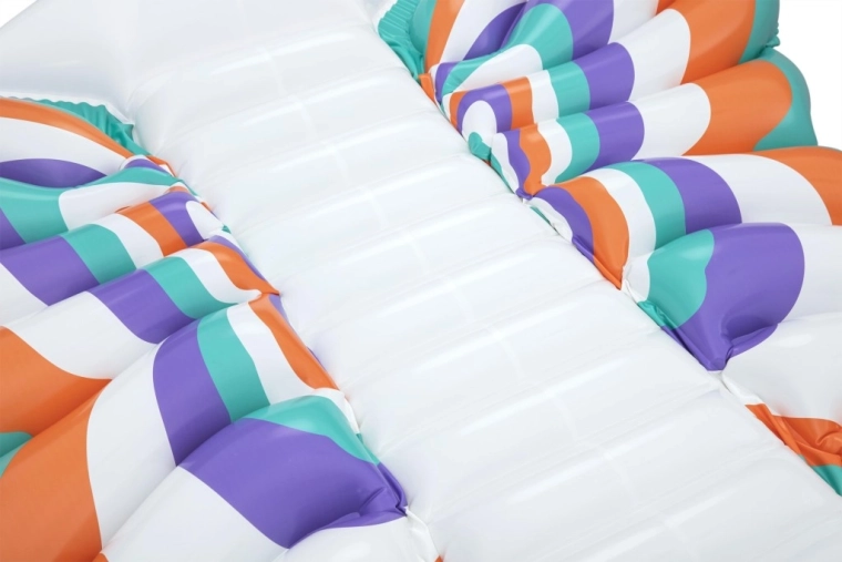 Comfortable support thanks to ribbed center