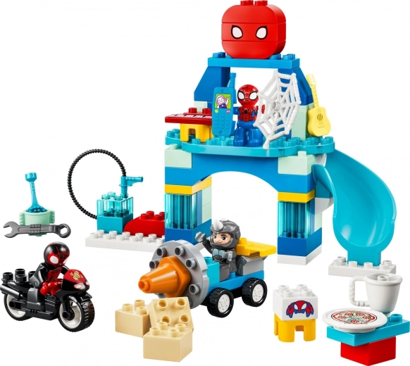 Vehicles and characters for storytelling play