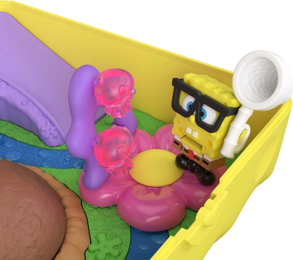 SpongeBob and Patrick figures