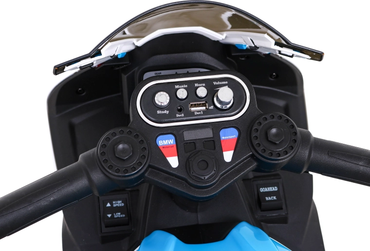 Music and effects: MP3, USB, AUX, and handlebar sounds