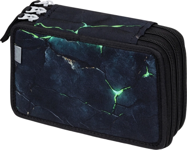 Reliable YKK zippers and durable construction