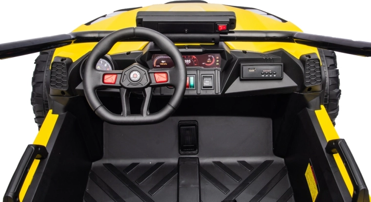 Phares LED et cockpit réaliste