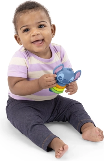 A rattle that stimulates hearing