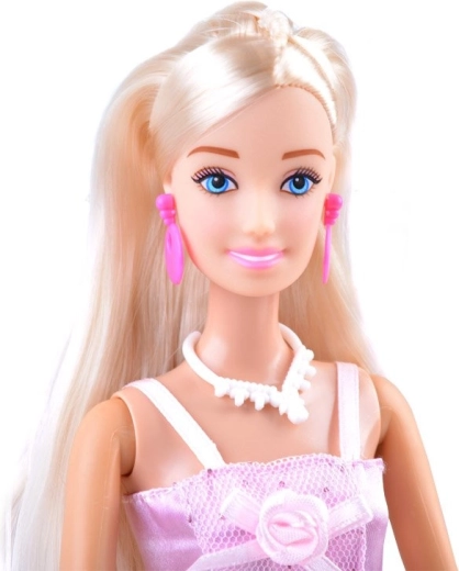 Long hair and poseability