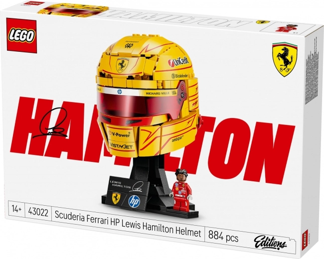 Lewis Hamilton minifigure included in the set