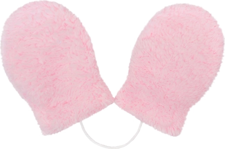 Mittens on a string included