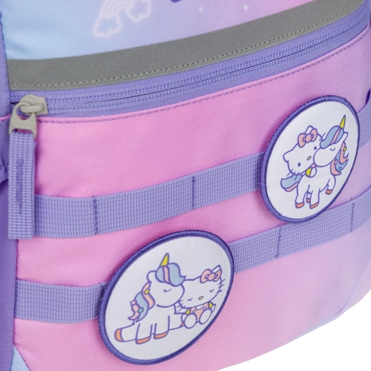 Practical pockets and an original look with interchangeable patches