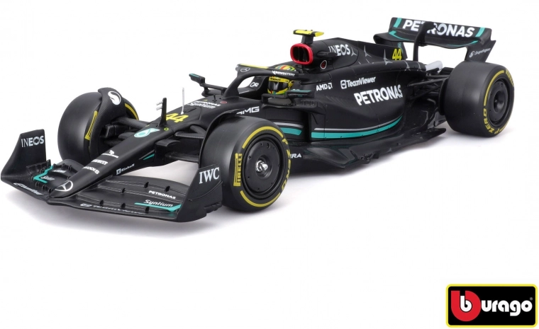 Die-cast model MERCEDES-AMG PETRONAS F1 W14 1:24 – Lewis Hamilton #44