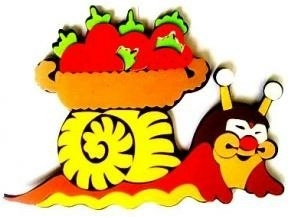 Schnecke mit Körbchen – bunte Gemütlichkeit