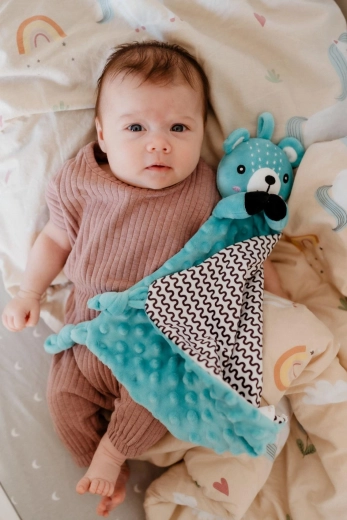 Gentle rattle for sensory development