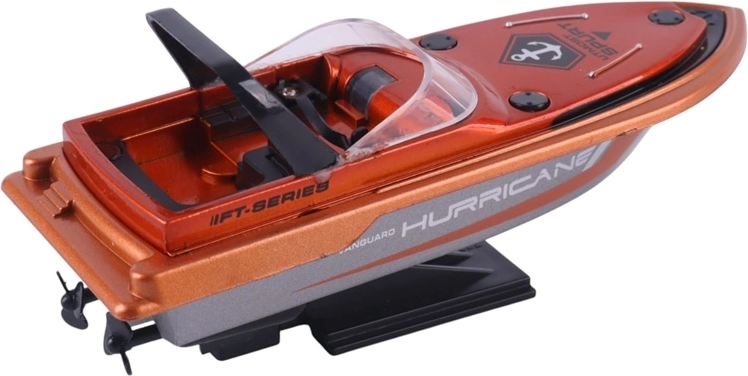 Sporty “HURRICANE” race-boat design