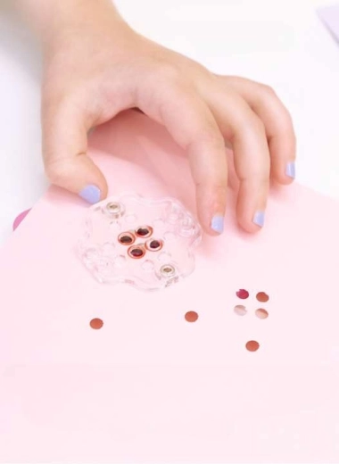 Precise punching with magnetic base