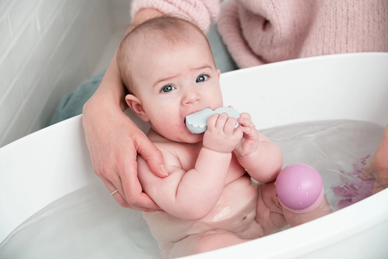 Easy magnetic connections for little hands