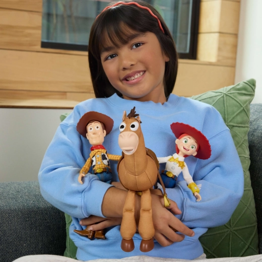 Ideal size for play and as a gift