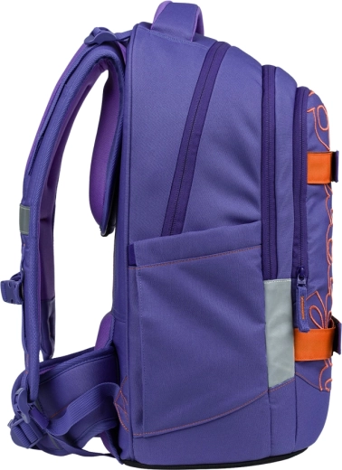 Ergonomic backpack with growth-adjust system