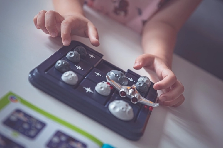 Develops logic, focus, and spatial reasoning