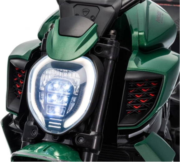 Heldere LED-koplamp voor zichtbaarheid