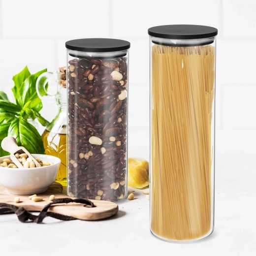 Slanke vorm bespaart ruimte in de voorraadkast