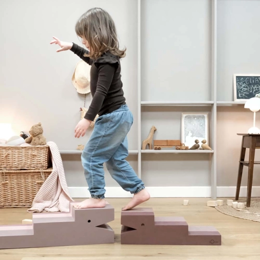 Teil eines Balance-Parcours für Zuhause