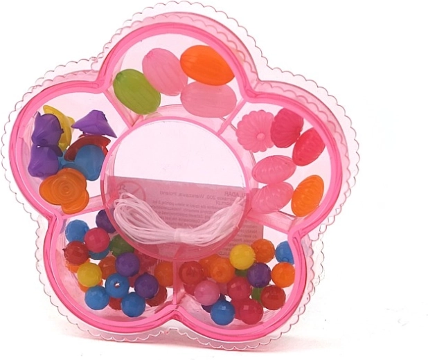 Beaucoup de couleurs et de formes pour des bijoux originaux