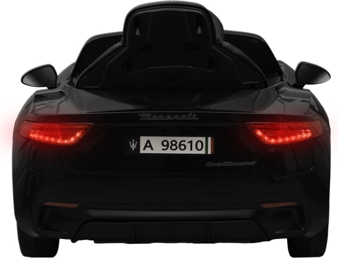 Gelicentieerd MASERATI design met realistische details