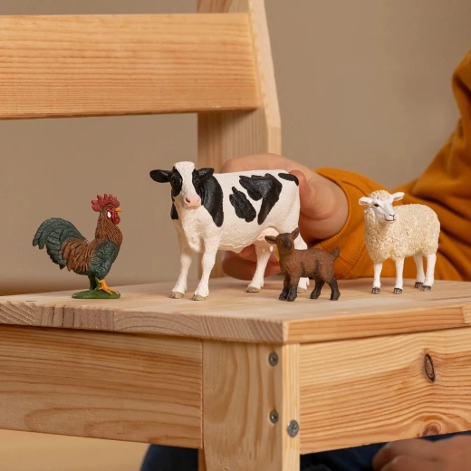 Supports imagination and learning about the animal world