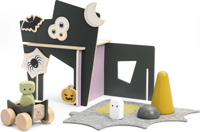 Wooden Haunted House with Magnets Micki