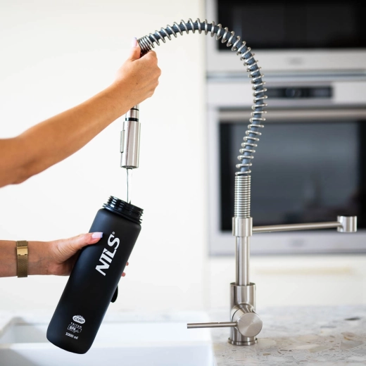 Remplissage aisé et suivi de l’apport hydrique