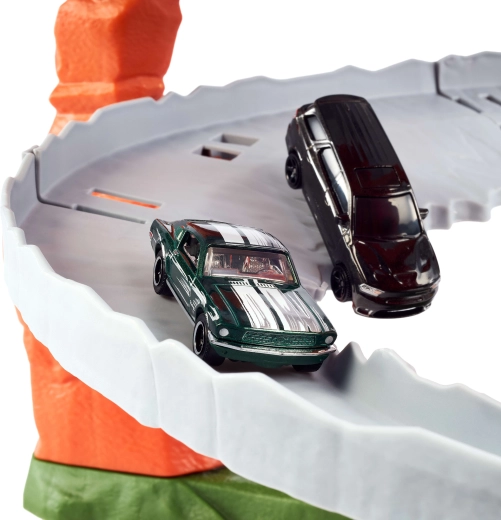 2 metalen Matchbox autootjes op schaal 1:64 inbegrepen