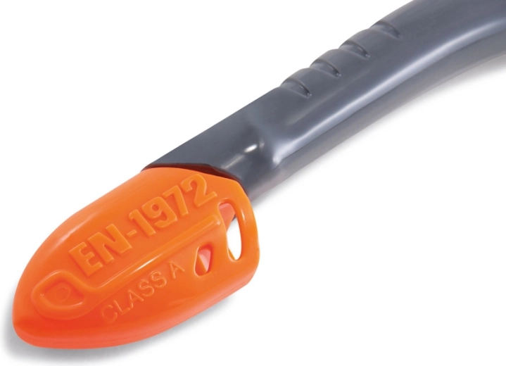 Anatomical silicone mouthpiece for maximum comfort