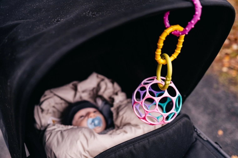 Amusement à la maison comme en déplacement