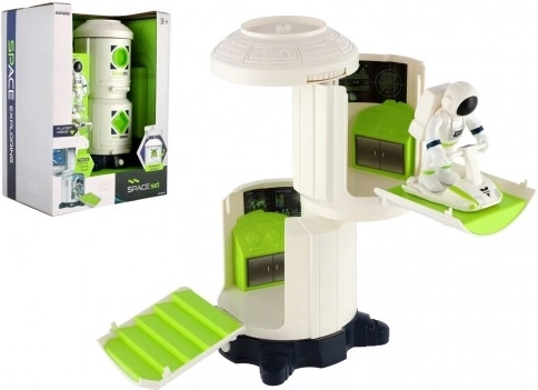 Station spatiale avec lumières et sons avec astronaute, à piles