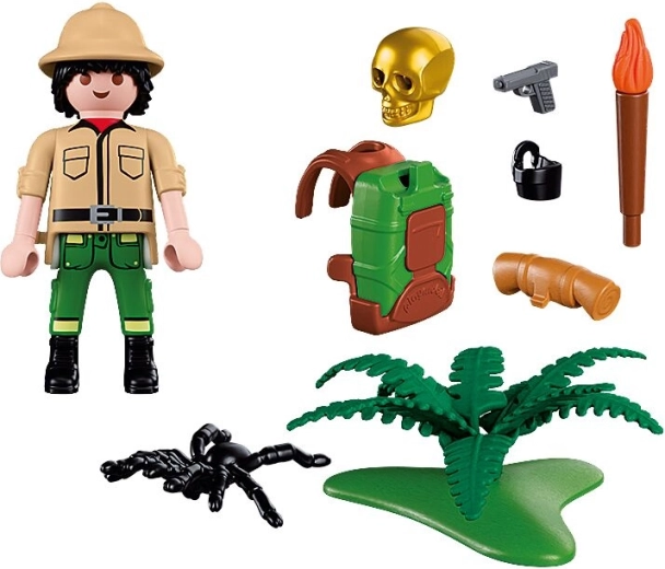 Rich accessories for action-packed expeditions