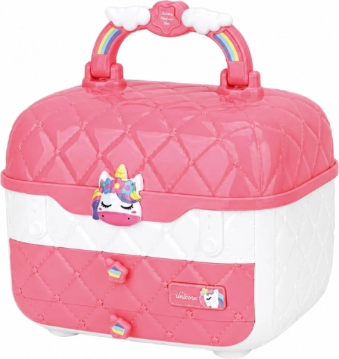 Cute unicorn motif and easy carrying