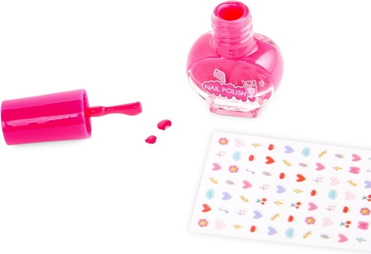 8 vernis colorés pour des combinaisons infinies