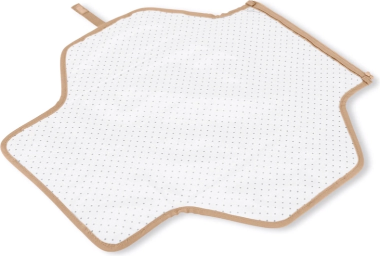 Detachable soft mat for clean changing