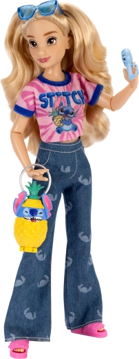 Iconic STITCH style from head to toe