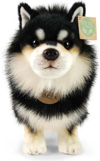 Realistic design and handcrafted finish