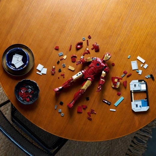 Figurine de collection articulée