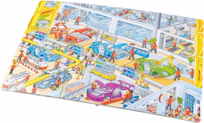 Detailed pictures full of action