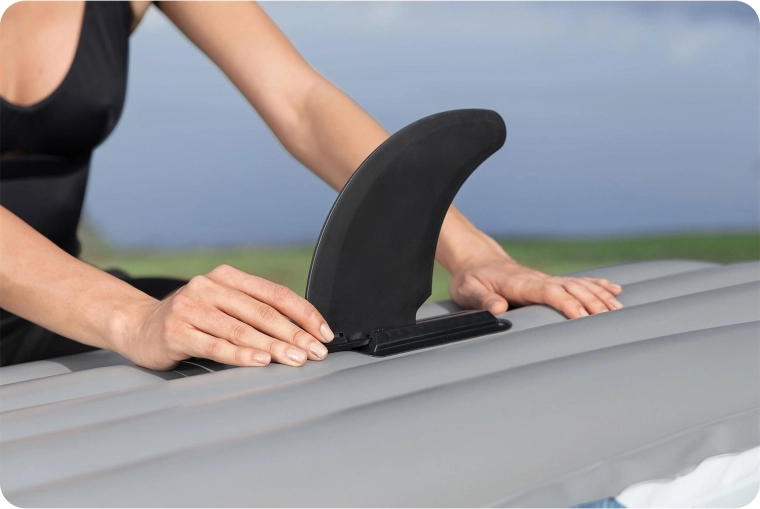 Twee afneembare vinnen voor nauwkeurige koers