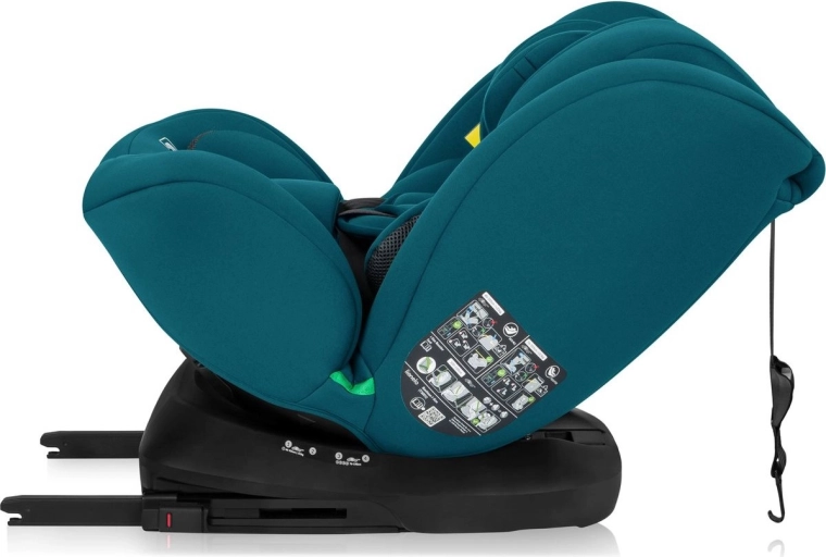 Rotation à 360° pour installer facilement l’enfant