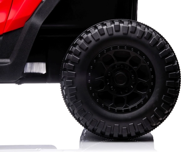 Large 34 × 13 cm EVA wheels for traction and quiet operation